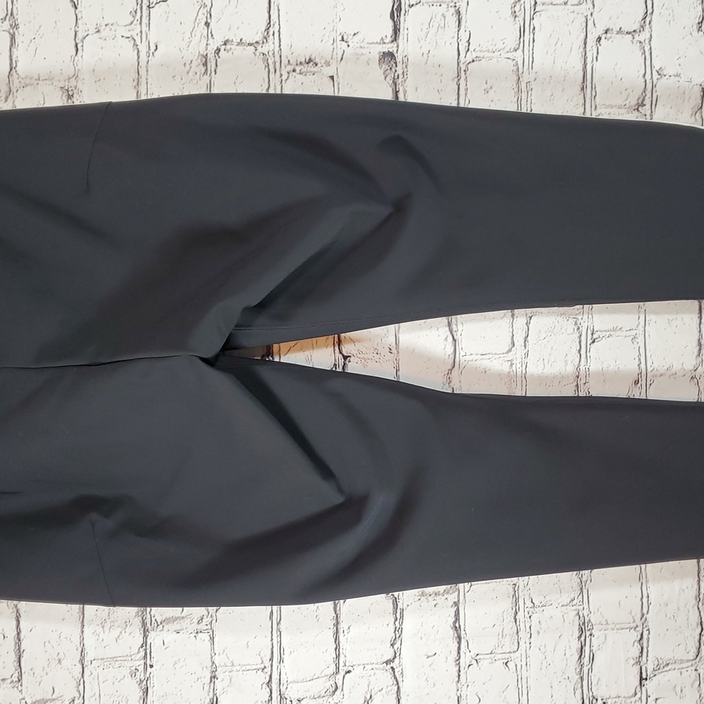 Athleta Interstellar Tight Black & White Size 6 EUC - Picture 9 of 12